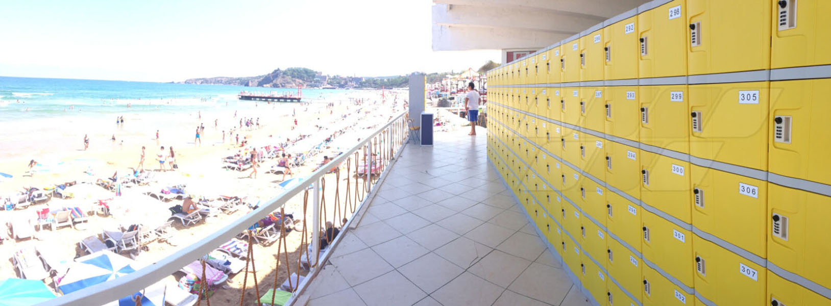 beach-lockers-in-turkey.jpg